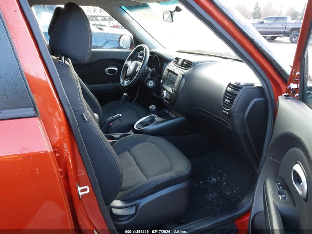 KIA SOUL + 2018 KNDJP3A5XJ7572097 Image 17