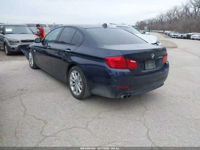 2012 BMW 528I WBAXG5C51CDY29586 Photo 2