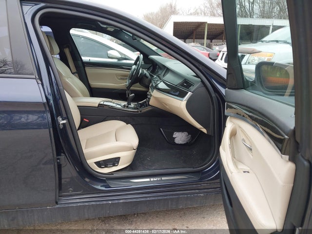 2012 BMW 528I WBAXG5C51CDY29586 Photo 4