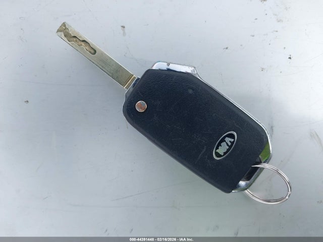 KNDJ23AU3L7014990 KIA SOUL S