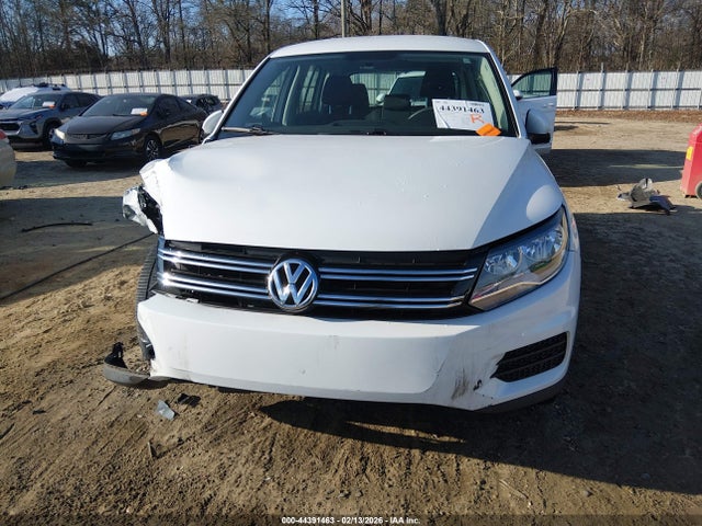 2017 Volkswagen Tiguan 2.0t/2.0t S მანქანა იყიდება აუქციონზე, vin: WVGAV7AX9HK054970, აუქციონის ნომერი: 44391463