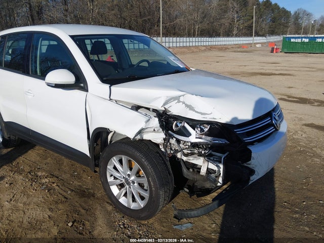 2017 Volkswagen Tiguan 2.0t/2.0t S მანქანა იყიდება აუქციონზე, vin: WVGAV7AX9HK054970, აუქციონის ნომერი: 44391463