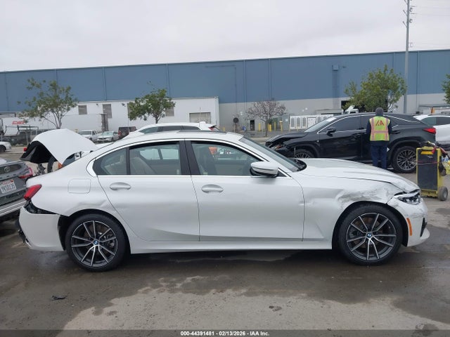 WBA5R1C57KAK09836 BMW 330I