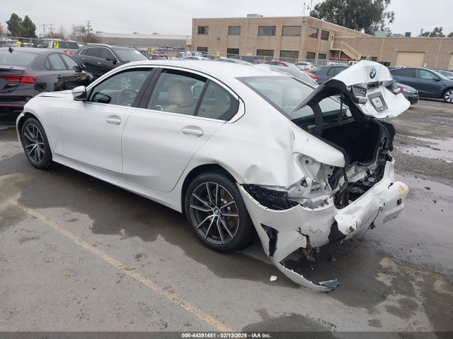 WBA5R1C57KAK09836 BMW 330I