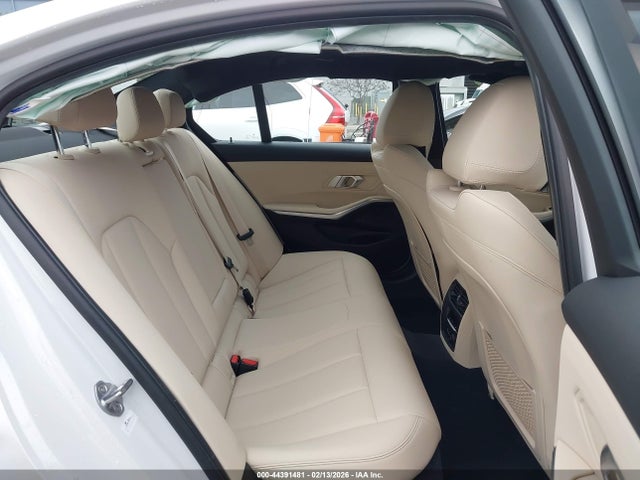 WBA5R1C57KAK09836 BMW 330I