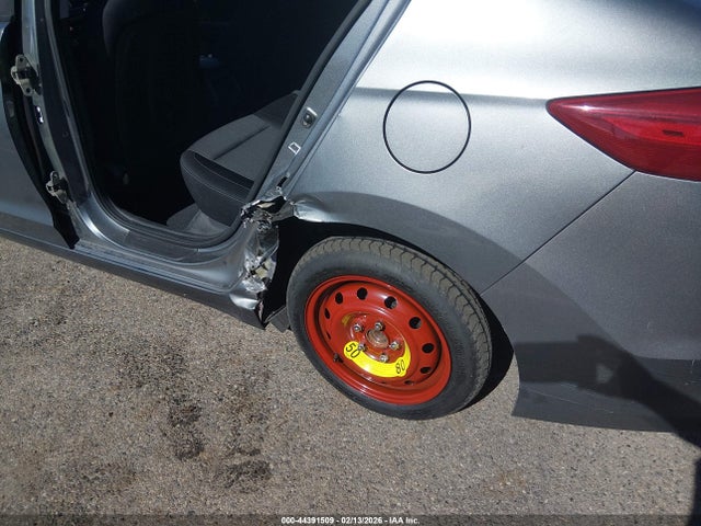 KMHD84LF2HU395994 Hyundai Elantra Value Edition