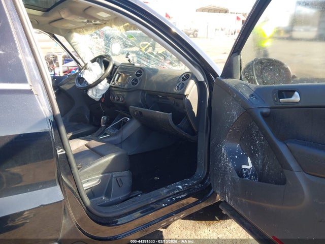 Продажа на аукционе авто 2013 Volkswagen Tiguan S/se/sel, vin: WVGAV7AX3DW534991, номер лота: 44391533
