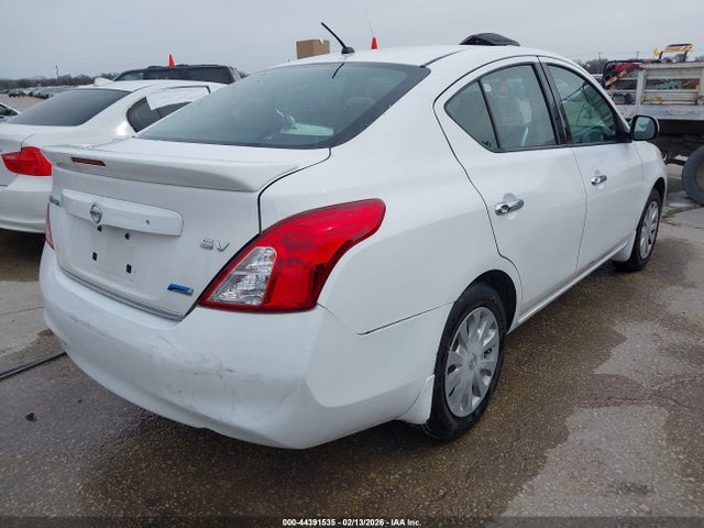3N1CN7AP4EL852691 Nissan Versa 1.6 Sv