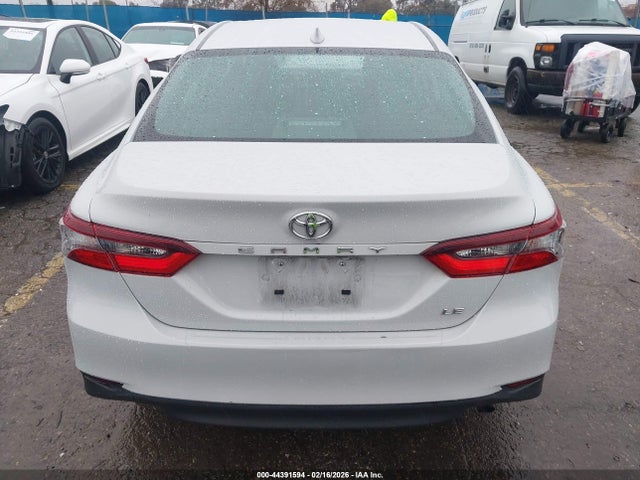4T1C11AK2RU230186 Toyota CAMRY LE