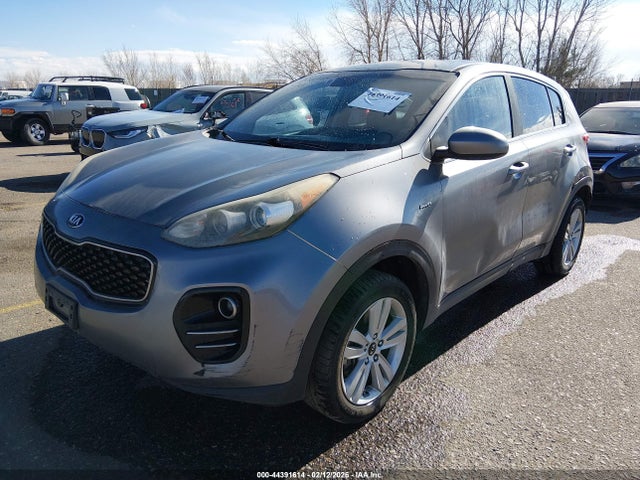 KNDPMCAC1H7198880 KIA Sportage Lx