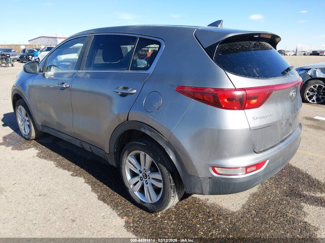 KNDPMCAC1H7198880 KIA Sportage Lx