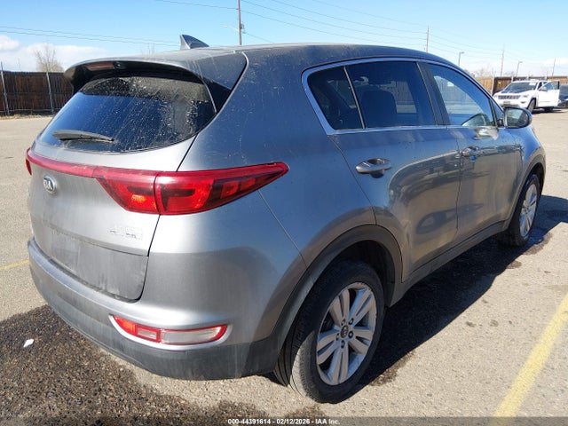 KNDPMCAC1H7198880 KIA Sportage Lx