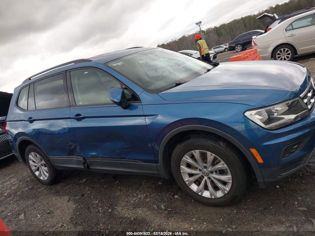 Продажа на аукционе авто 2019 Volkswagen Tiguan 2.0t S, vin: 3VV1B7AX4KM184749, номер лота: 44391622