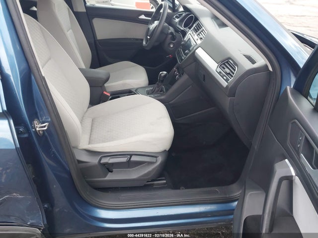 Продажа на аукционе авто 2019 Volkswagen Tiguan 2.0t S, vin: 3VV1B7AX4KM184749, номер лота: 44391622