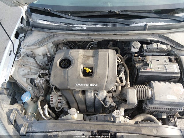 Hyundai ELANTRA SE 2017 5NPD74LF3HH131099 Image 10