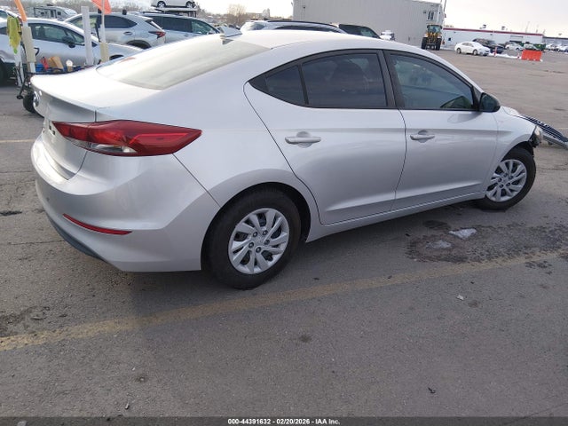 Hyundai ELANTRA SE 2017 5NPD74LF3HH131099 Image 4