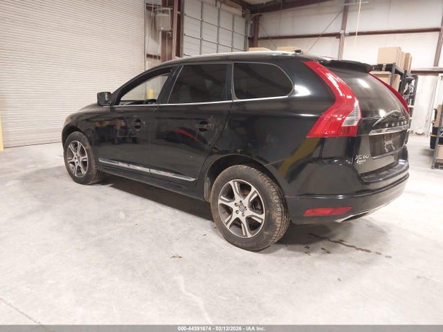 2015 VOLVO XC60 YV449MDK2F2653479 Photo 2