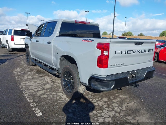 3GCPKCEK5SG166016 Chevrolet Silverado 1500 4wd Short Bed Custom Trail Boss