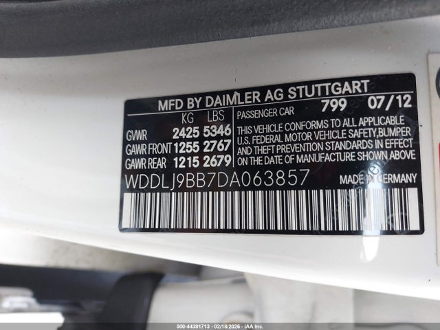 2013 Mercedes-benz Cls 550 4matic მანქანა იყიდება აუქციონზე, vin: WDDLJ9BB7DA063857, აუქციონის ნომერი: 44391713