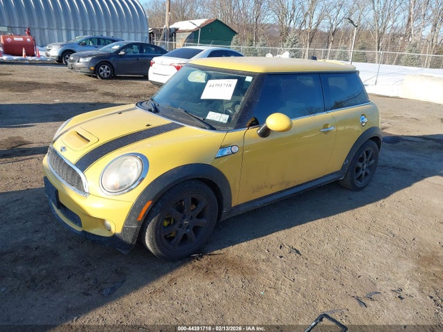 2009 MINI COOPER S WMWMF73529TW87362 Photo 1
