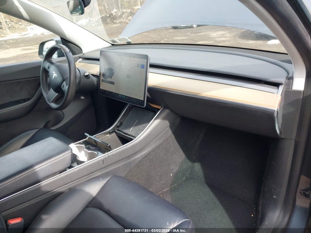 2020 TESLA MODEL Y 5YJYGDEE8LF030038 Photo 4