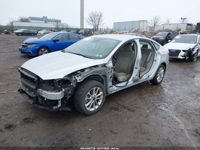 Ford FUSION SE 2019 3FA6P0H74KR218734 Image 2