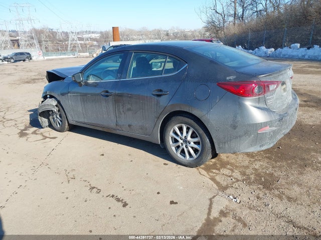 2015 MAZDA MAZDA3 3MZBM1V79FM233774 Photo 2