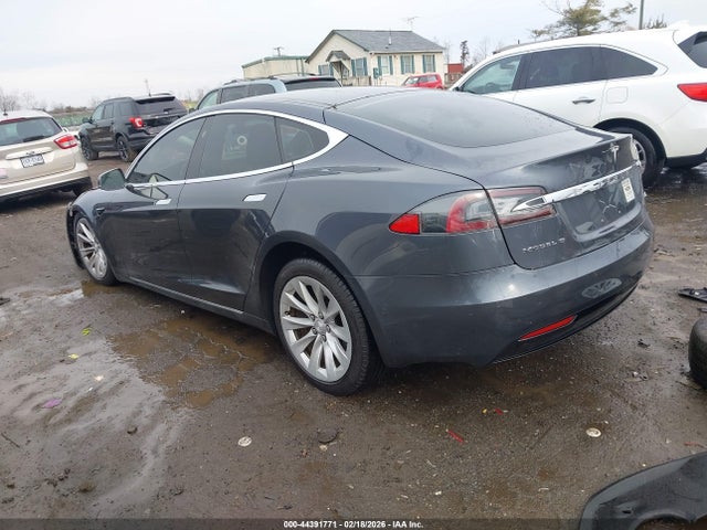 2018 TESLA MODEL S 5YJSA1E29JF244870 Photo 2