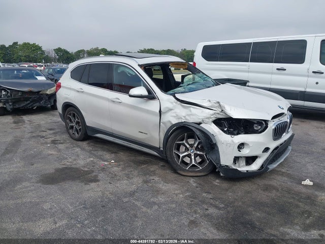2016 BMW X1 WBXHT3C34GP883672