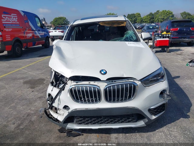 2016 BMW X1 WBXHT3C34GP883672 Photo 5