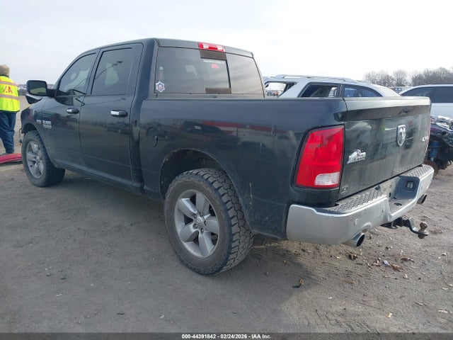 44391842 :رقم المزاد ، 3C6RR7LT0GG136220 vin ، 2016 Ram 1500 Big Horn مزاد بيع
