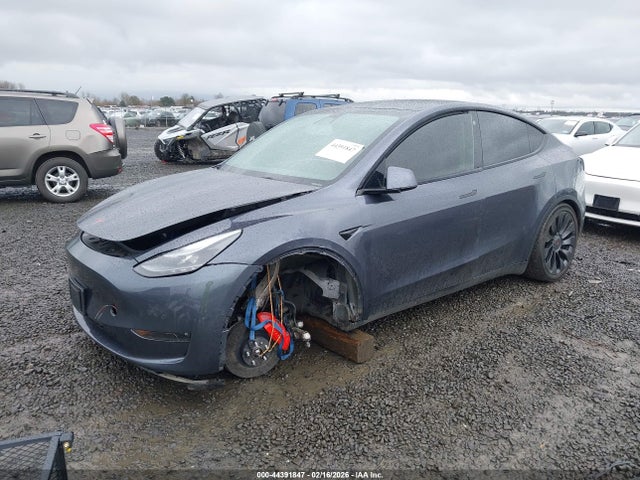 2022 Tesla Model Y Performance Dual Motor All-wheel Drive მანქანა იყიდება აუქციონზე, vin: 7SAYGDEF7NF374104, აუქციონის ნომერი: 44391847