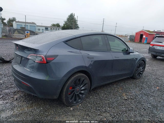 2022 Tesla Model Y Performance Dual Motor All-wheel Drive მანქანა იყიდება აუქციონზე, vin: 7SAYGDEF7NF374104, აუქციონის ნომერი: 44391847