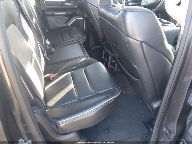 Продажа на аукционе авто 2019 Ram 1500 Laramie  4x4 6'4 Box, vin: 1C6SRFDT5KN906583, номер лота: 44391869