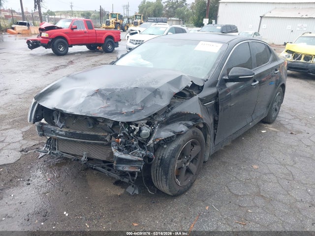 KIA Optima Lx 2015 KNAGM4A75F5664941 Image 2