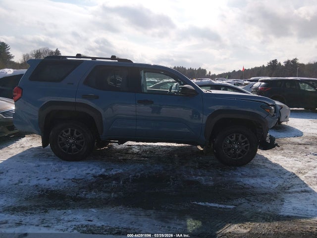 Toyota 4RUNNER SR5 2025 JTEVA5BR2S5060259 Image 13