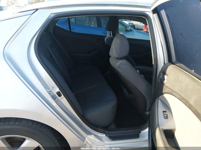 KIA Optima Lx 2015 5XXGM4A77FG395436 Image 8