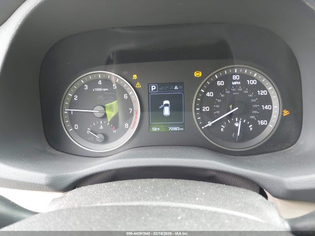 KM8J33A43HU527044 Hyundai Tucson Se Plus