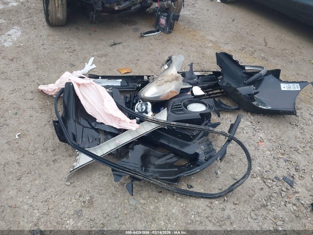 44391956 :رقم المزاد ، 4S4BRCPCXE3221722 vin ، 2014 Subaru Outback 2.5i Limited مزاد بيع