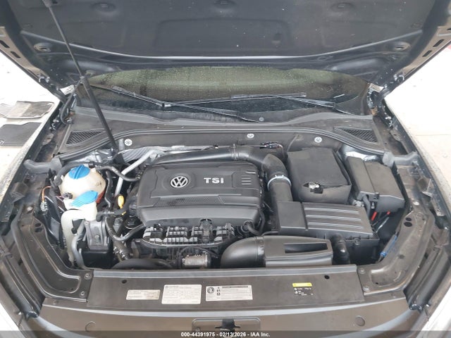 1VWAT7A35GC036589 Volkswagen Passat 1.8t S