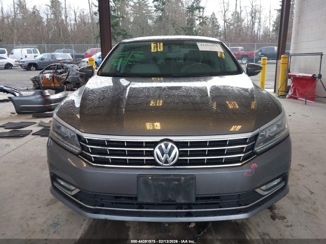 1VWAT7A35GC036589 Volkswagen Passat 1.8t S