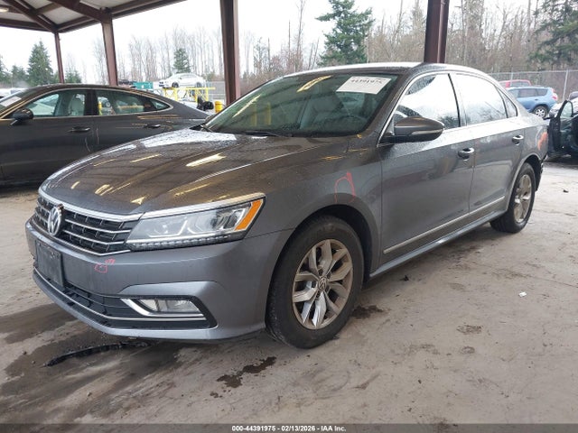 1VWAT7A35GC036589 Volkswagen Passat 1.8t S