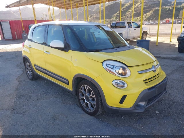 2014 FIAT 500L ZFBCFADH3EZ003577 Photo 0