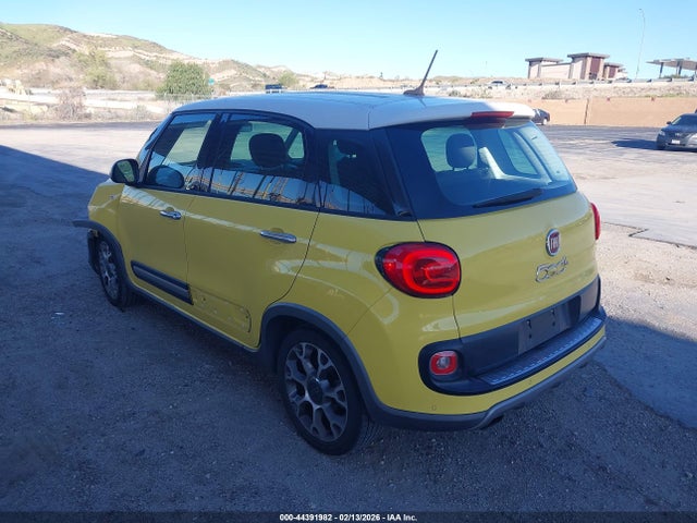 2014 FIAT 500L ZFBCFADH3EZ003577 Photo 2