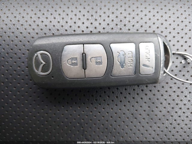 44392004 :رقم المزاد ، JM1GL1V5XH1136030 vin ، 2017 Mazda Mazda6 Touring مزاد بيع