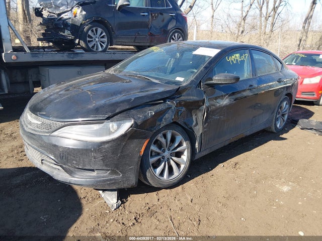 Продажа на аукционе авто 2016 Chrysler 200 S, vin: 1C3CCCBB9GN113550, номер лота: 44392017