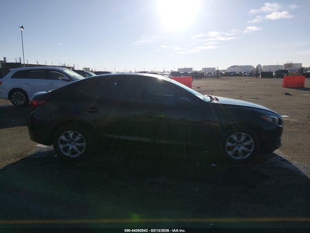 JM1BM1U73F1251186 Mazda Mazda3 I Sport