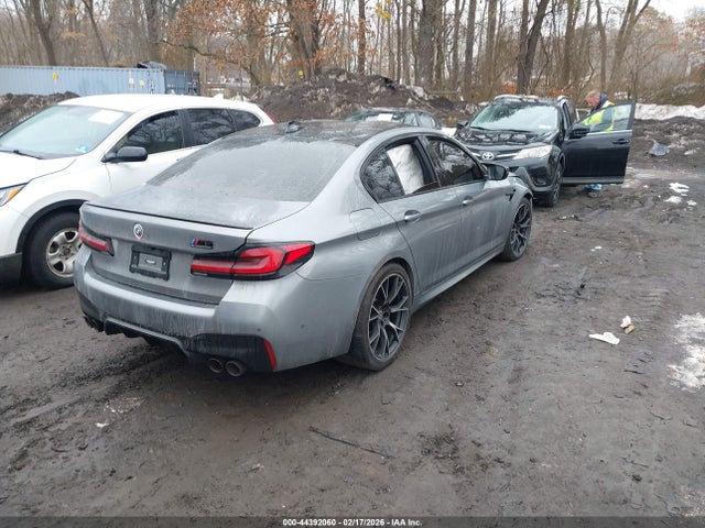 2023 BMW M5 WBS83CH08PCL75474 Photo 3