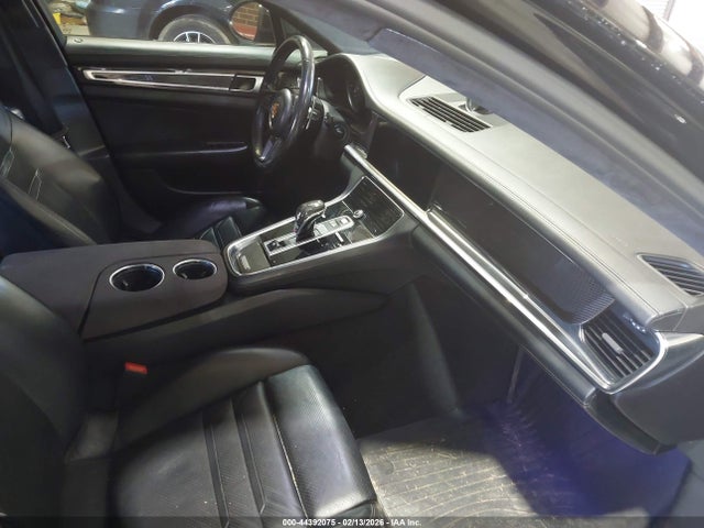 2017 PORSCHE PANAMERA WP0AF2A73HL150785 Photo 4