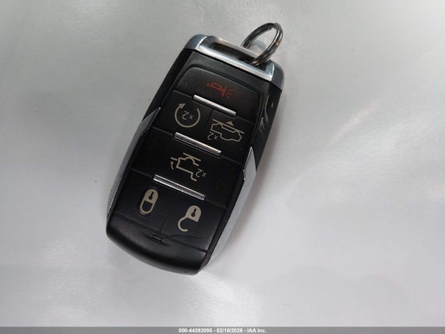 2020 RAM 1500 1C6SRFRT3LN338750 Photo 10